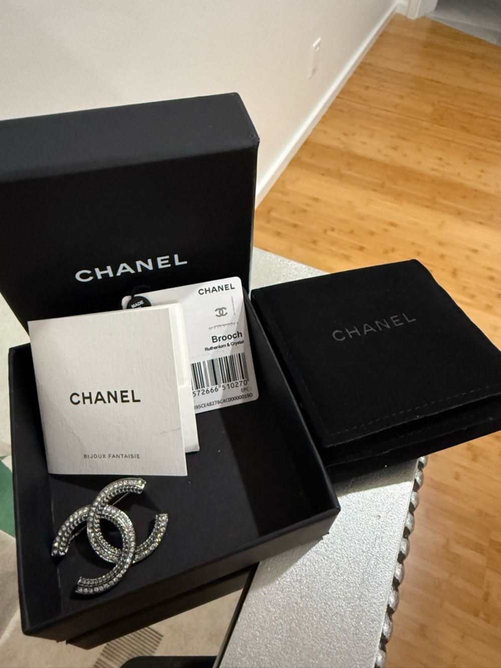 CHANEL Silver Crystal CC Logo Brooch - Picture 2 of 8